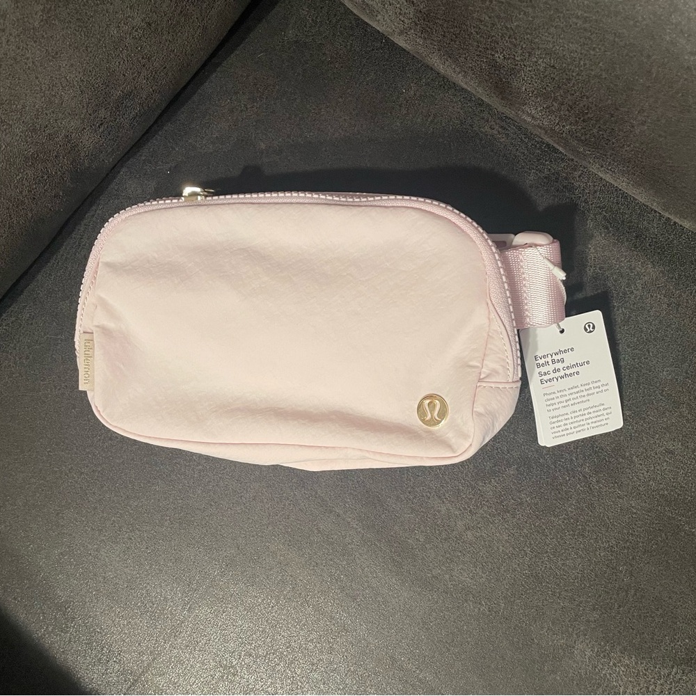 Lululemon Blissful Pink Pouch